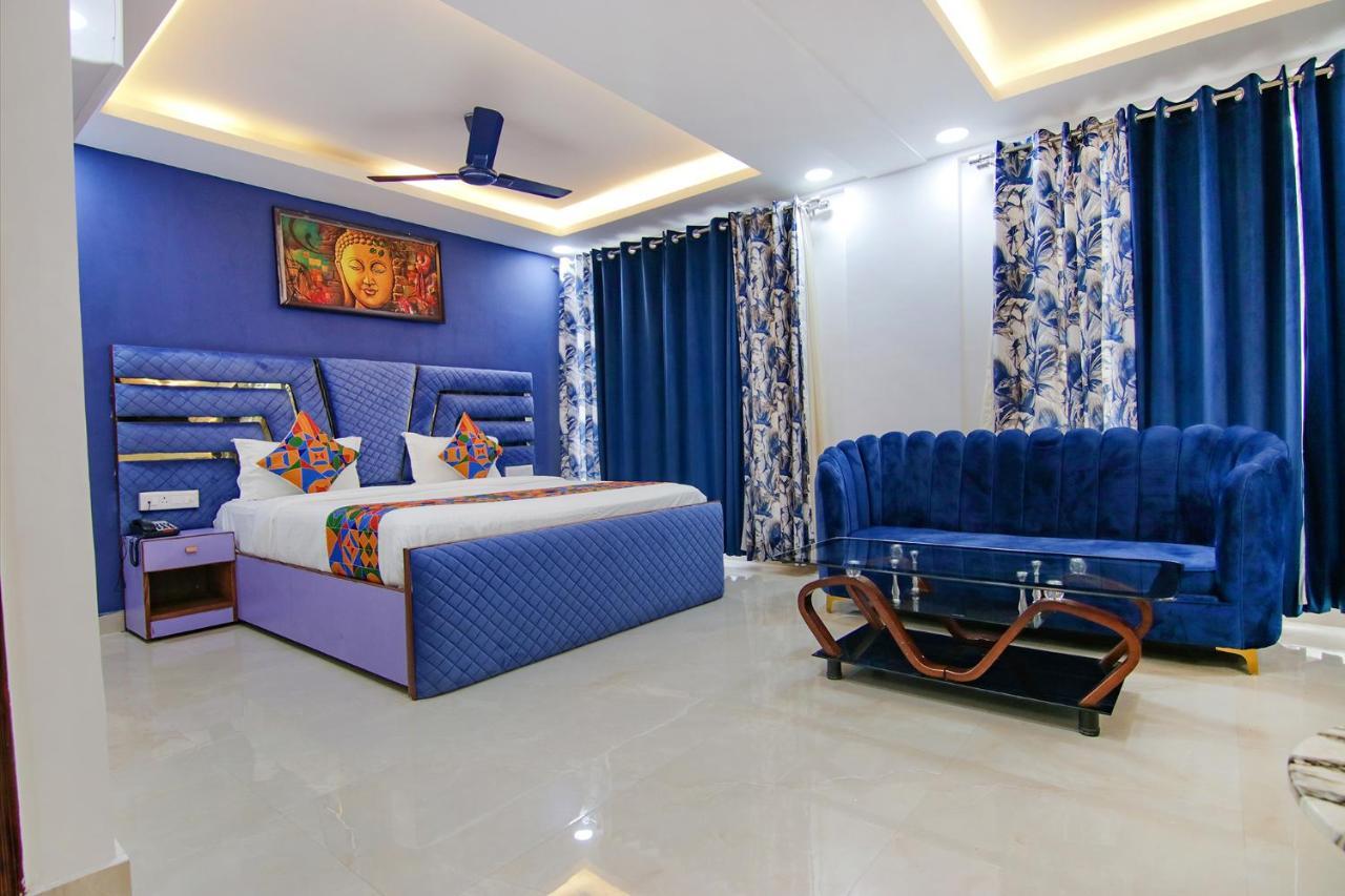 Fabhotel Satyam International Noida Exterior foto