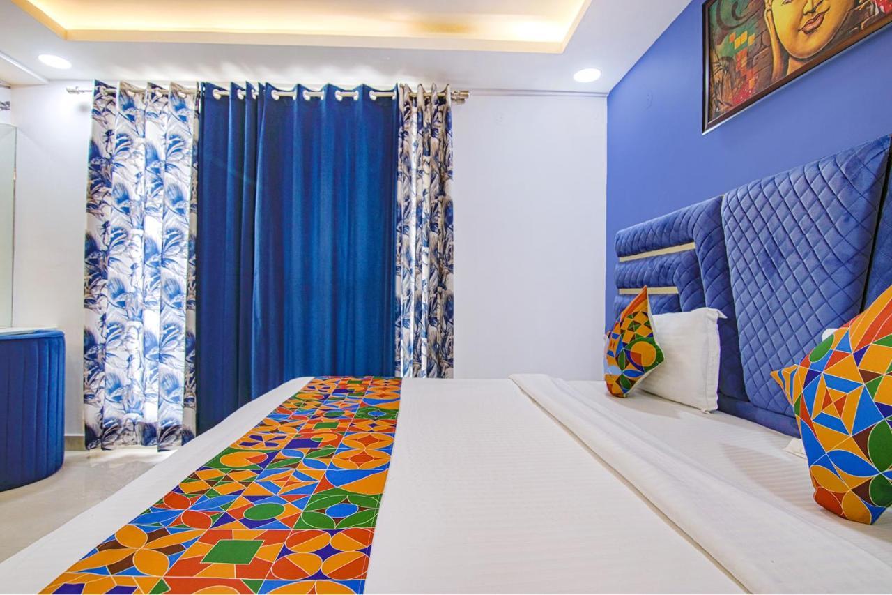 Fabhotel Satyam International Noida Exterior foto